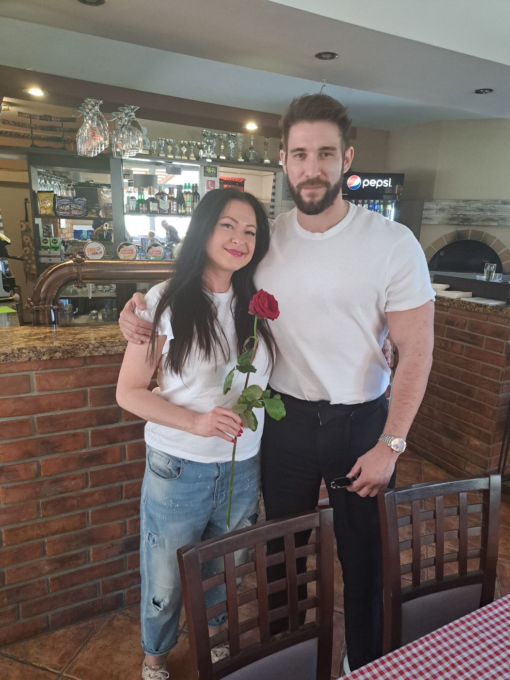 Na nože - Na obede s Tomášom Tarrom v Pizza Pub Tank