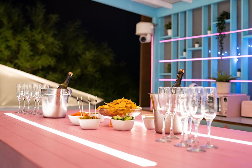 Veľká párty pri bazéne - 3. epizóda