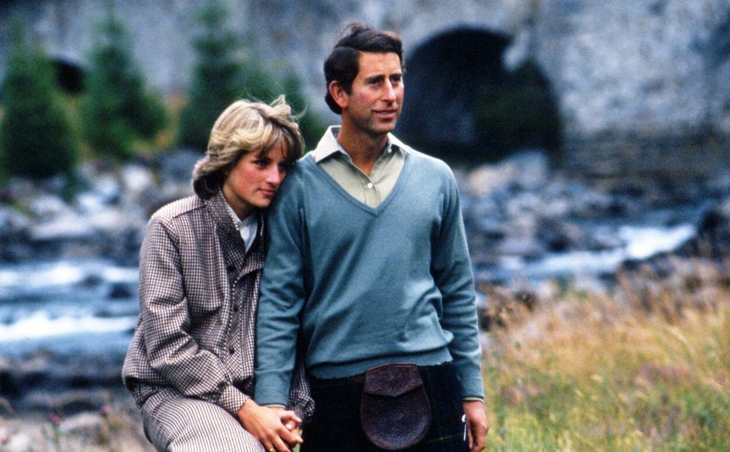 Princezná Diana s princom Charlesom na lyžovačke