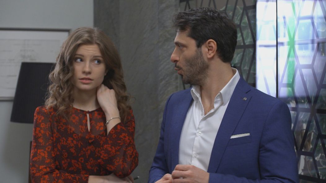 Dorka s Alexom si vypočuli hádku Emy s Ondrom.