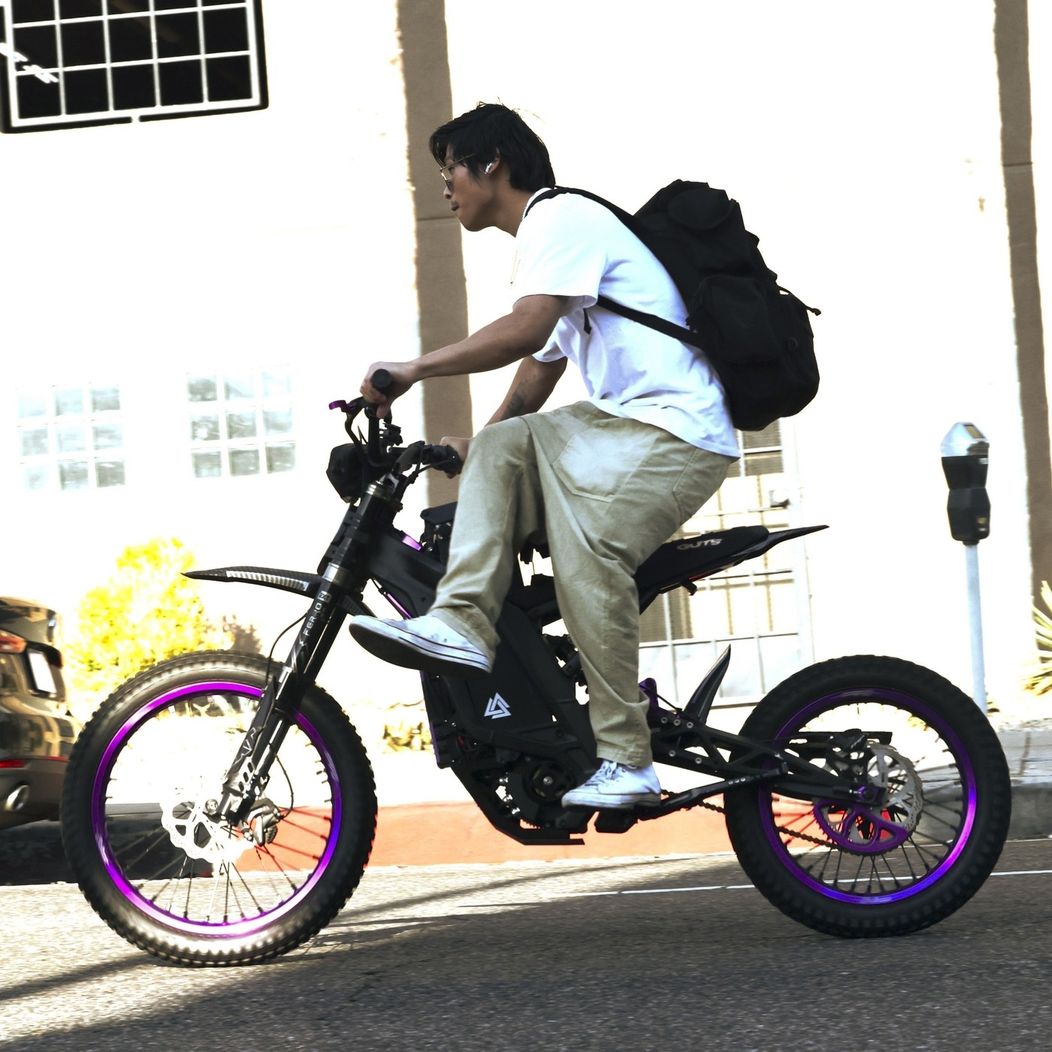 Syn Angeliny Jolie a Brada Pitta mal nehodu