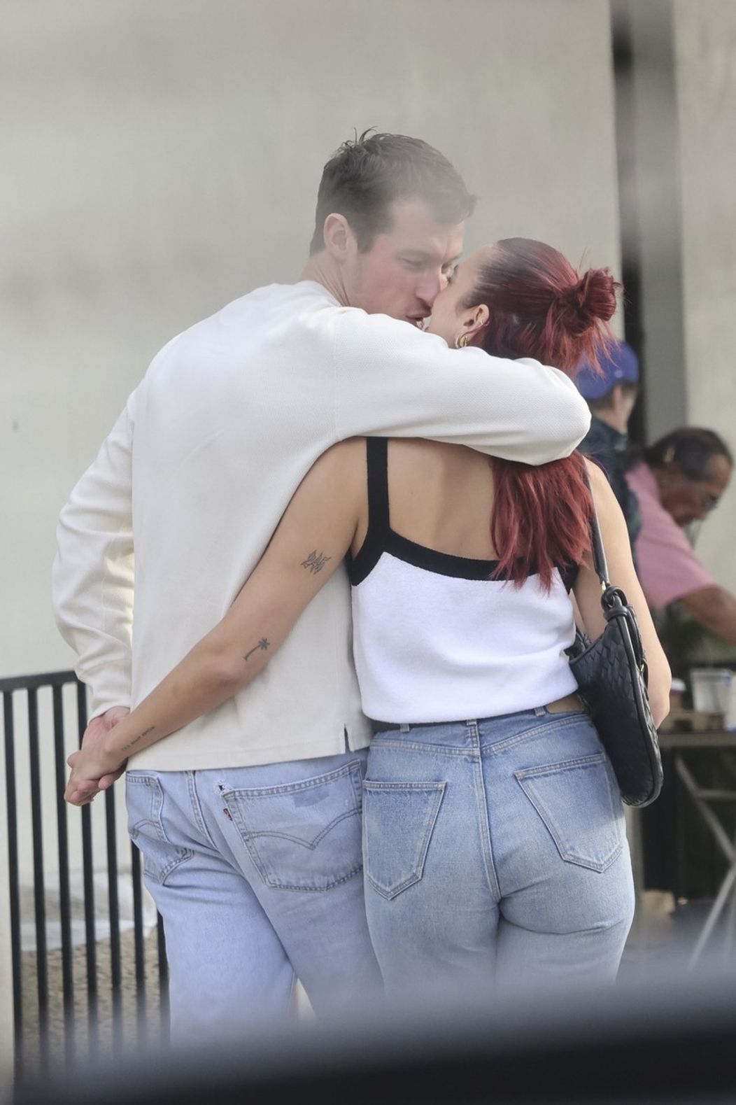 Dua Lipa a Callum Turner