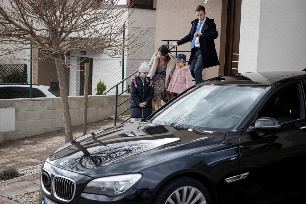 Braňo Mosný a Alžbeta Bartošová so seriálovými deťmi