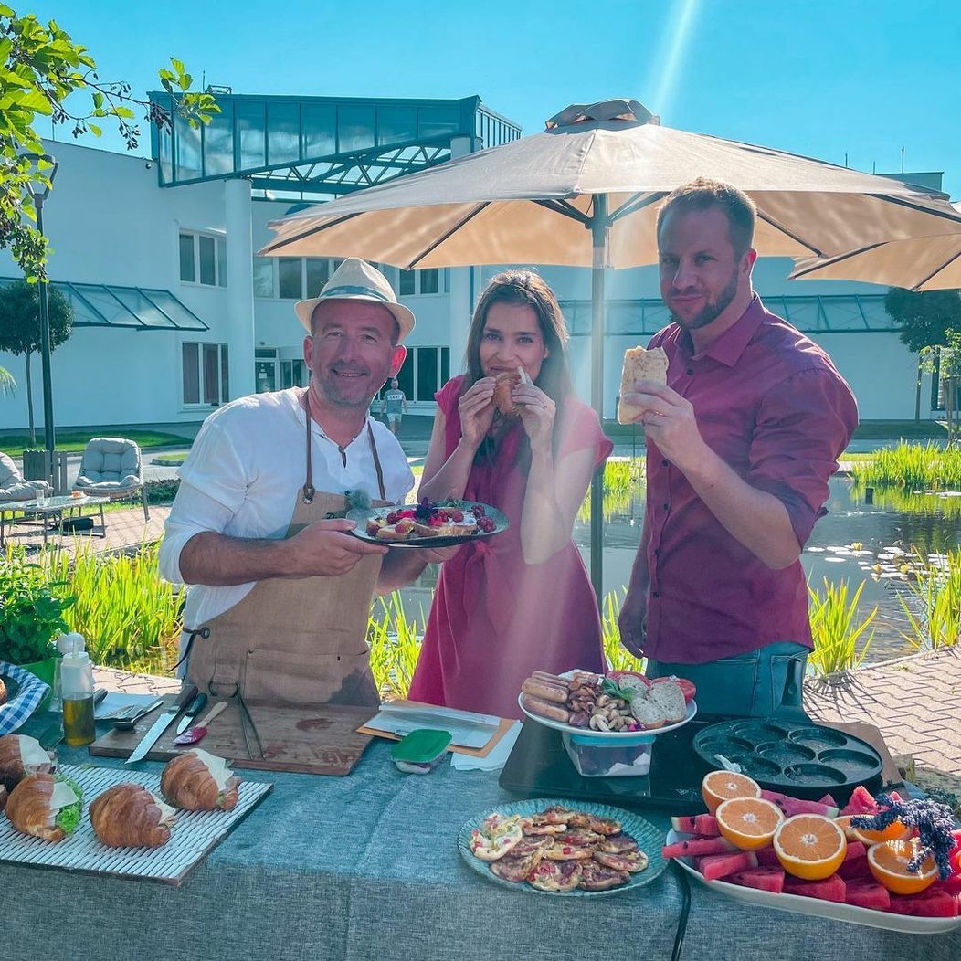 Peter Varga, Lucia Hlaváčková a Matúš Knčok v Teleráne