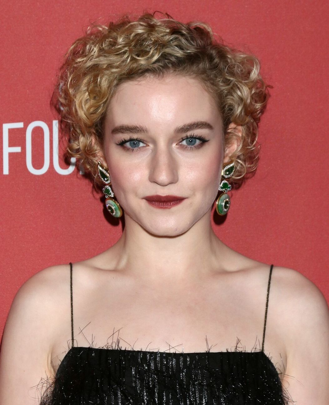 Julia Garner