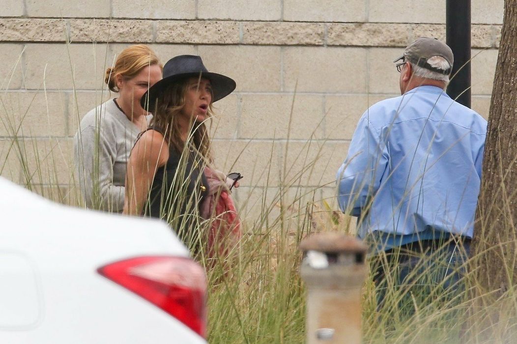 Jennifer Aniston si vymieňala názory s neznámym mužom