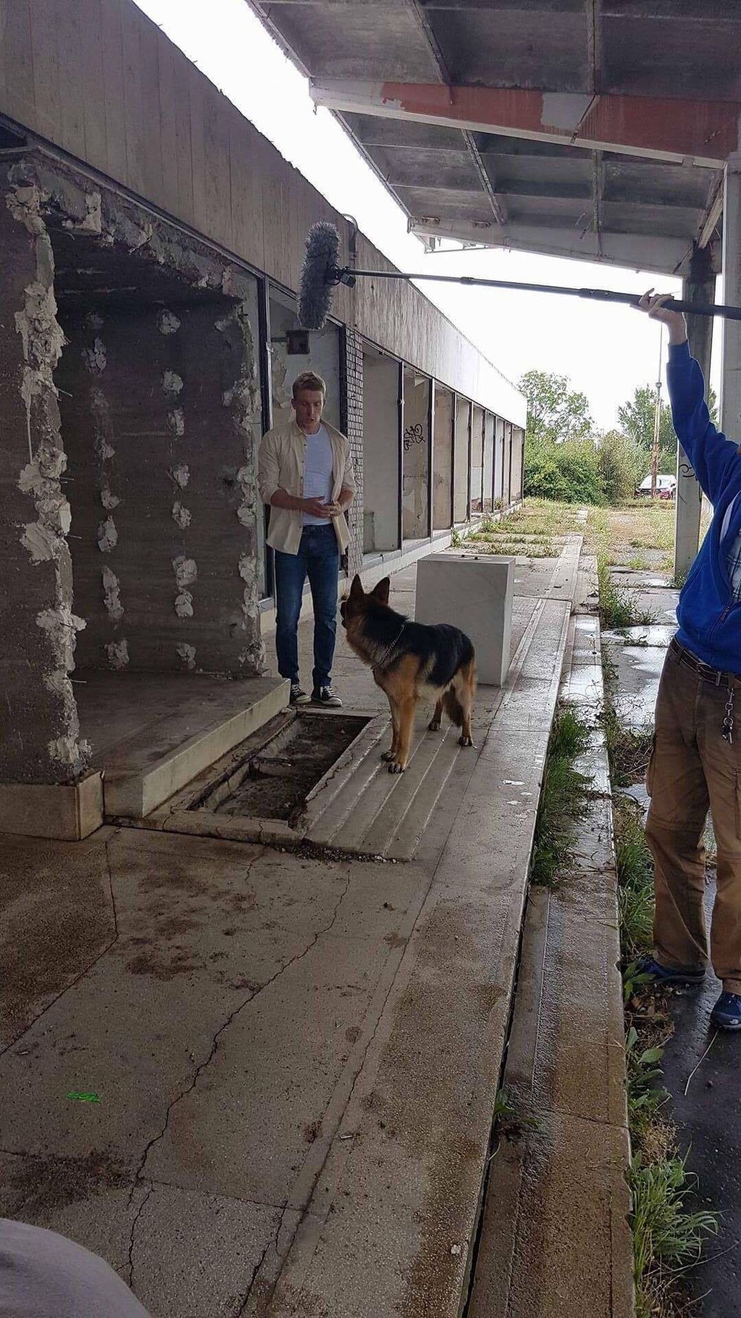 Na Františkánskom námestí v Starom meste polícia dolapila Mareka Geišberga. 