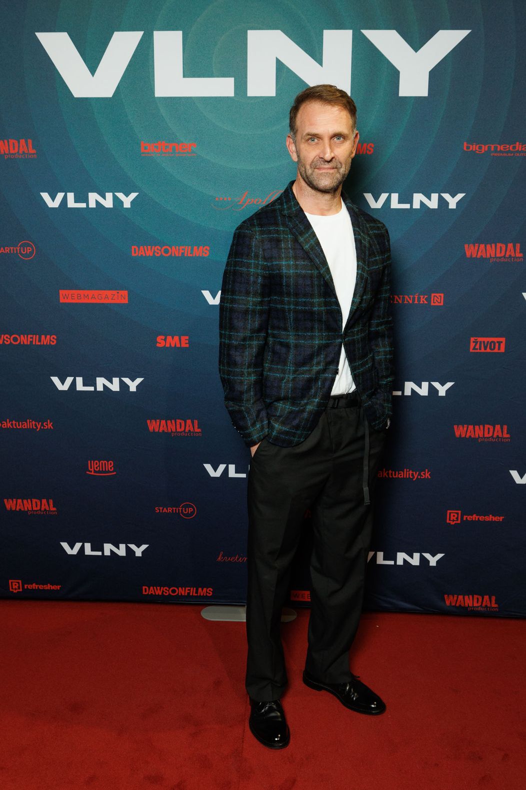 Slávnostná premiéra filmu Vlny