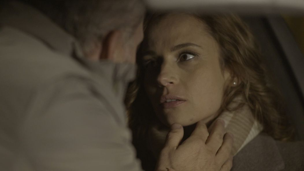 Andreja a Adelu prevalcujú city.