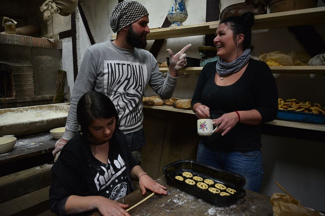 Niko s Luciou a Lulou v pekárni