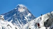 Pri výstupe na Mount Everest prišli o život dvaja horolezci