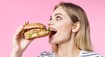 Milujete pizzu, hamburgery a hranolky? Tieto jedlá môžu byť spúšťačom vážnej choroby