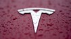 Nešťastie vo Francúzsku. Pri požiari elektromobilu Tesla prišli o život štyria ľudia