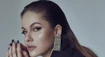Sexy Lina Mayer posiela horúci singel So High: Leto máme vďaka nej už v januári