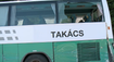 Smrteľná nehoda autobusu: Muž (†85) vypadol s manželkou cez okno na cestu