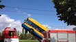 Zásah hasičov na mieste.