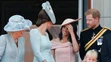Britská kráľovská rodina na balkóne Buckinghamského paláca