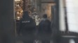 V Katredále svätého Víta hviezdy sprevádzali policajti. 