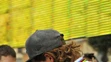 Peter Sagan rozdáva podpisy fanúšikom na Mariánskom námestí v Žiline.