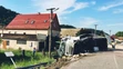Zrážka vlaku s nákladiakom.