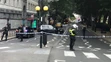 Polícia hliadkuje neďaleko britského parlamentu..jpg