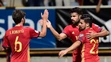 Španielska radosť v zostave zľava Sergi Roberto, Diego Costa Nolito v kvalifikačnom dueli proti Lichtenštajnsku.