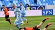 Zľava Jaba Kankava (Slovan Bratislava) a Dalibor Takáč (MFK Ružomberok) počas zápasu 14. kola Fortuna ligy.