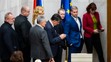 Peter Pčolinský (Sme rodina) a vpravo Peter Antal (Most-Híd) počas hlasovania o kandidátoch na ústavných sudcov 
