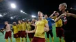 Hráči pražskej Sparty oslavujú výhru nad Laziom Rím 3:0 v odvete osemfinále EL UEFA.
