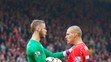 Medzi Martinom Škrtelom a Davidom de Geaom to v zápase Liverpool - Manchester United vrelo.