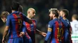 Radosť hráčov FC Barcelona po góle Lionela Messiho (druhý sprava) v dueli LM na pôde Celticu Glasgow.