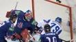 Sprava Adam Liška a Briti Evan Mosey a Jackson Whistle v zápase na MS 2019.