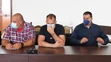Bratia Paškovci na súde - zľava Maroš, Martin a Branislav.