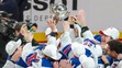 Ameríckí juniori získali trofej pre najlepší tím sveta.
