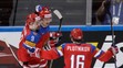Dmitrij Orlov (v strede) z Ruska sa raduje so spoluhráčmi z gólu vo štvrťfinále MS 2017 proti Česku.
