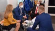 P. Pčolinský, J. Krúpa, M. Beňová pred nakrúcaním.
