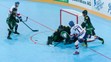 Boj Slovákov pred pakistanskou bránou na MS v hokejbale.