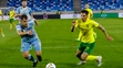 Na snímke zľava Richard Križan (ŠK Slovan Bratislava) a Dávid Ďuriš (MŠK Žilina)