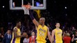 Kobe Bryant sa s kariérou v NBA rozlúčil vo veľkom štýle - 60 bodmi.
