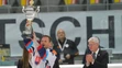 Kapitán Vladimír Dravecký s pohárovou trofejou pre víťaza Nemeckého pohára.