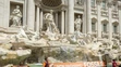 Protest klimatických aktivistov vo Fontáne di Trevi v Ríme.