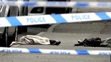 Veci na mieste streľby po britskej opozičnej poslanky Labouristickej strany Jo Coxovej.