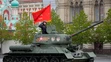 Historický sovietsky tank T-34 na vojenskej prehliadke v Moskve