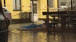 V bývalých kasárňach v Dubnici nad Váhom sa udusili dvaja bezdomovci.