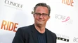 Zomrel Matthew Perry