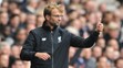 Tréner Liverpoolu Jürgen Klopp so spokojným gestom počas hry.