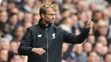 Tréner Liverpoolu Jürgen Klopp so spokojným gestom počas hry.