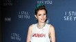 Bella Thorne na premiére filmu I Still See You