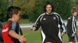 Filip Šebo (vľavo) a Ján Kozák ml. počas tréningu futbalovej reprezentácie 11. októbra 2007. 