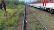 Kamión sa zasekol medzi závorami, oproti sa vyrútil rýchlik 